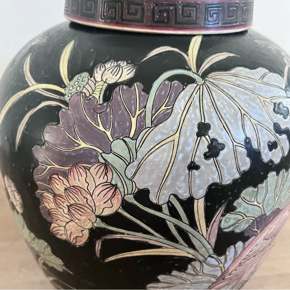 Mid 19th Century Antique Chinese‎ Birds In a Pond Ceramic Ginger Jar - Large 15”